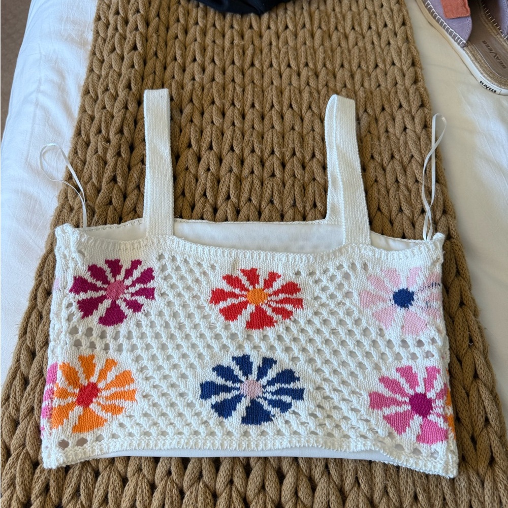 3 for $15 Altar’d State Floral Crochet Cropped Tank Festival, Bohemian, Boho - Picture 4 of 6